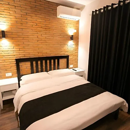 Sidi 3* Tirana