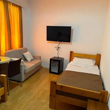 Sidi - Free Parking & Breakfast Included